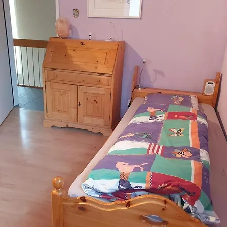 Semesterbostad Casa Nadja, Naehe Skigebiet Flims-lax Ems