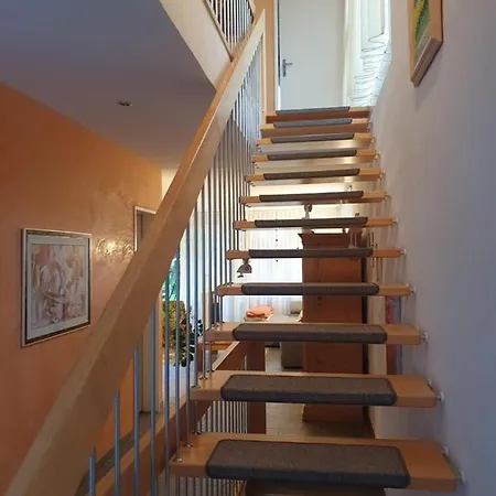Casa Nadja, Naehe Skigebiet Flims-lax בית נופש Ems